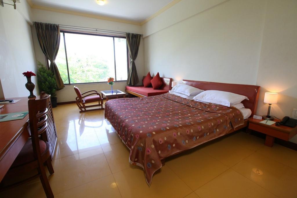 Shilpi Hill Resort Saputara Pokoj fotografie