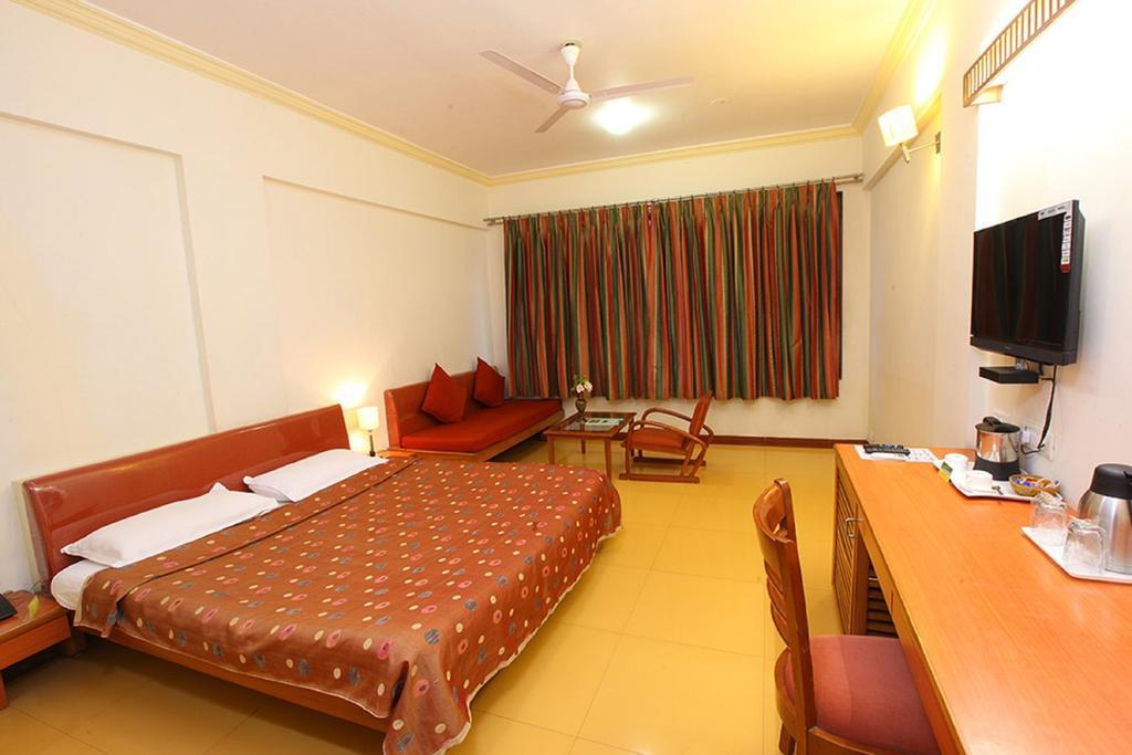Shilpi Hill Resort Saputara Pokoj fotografie